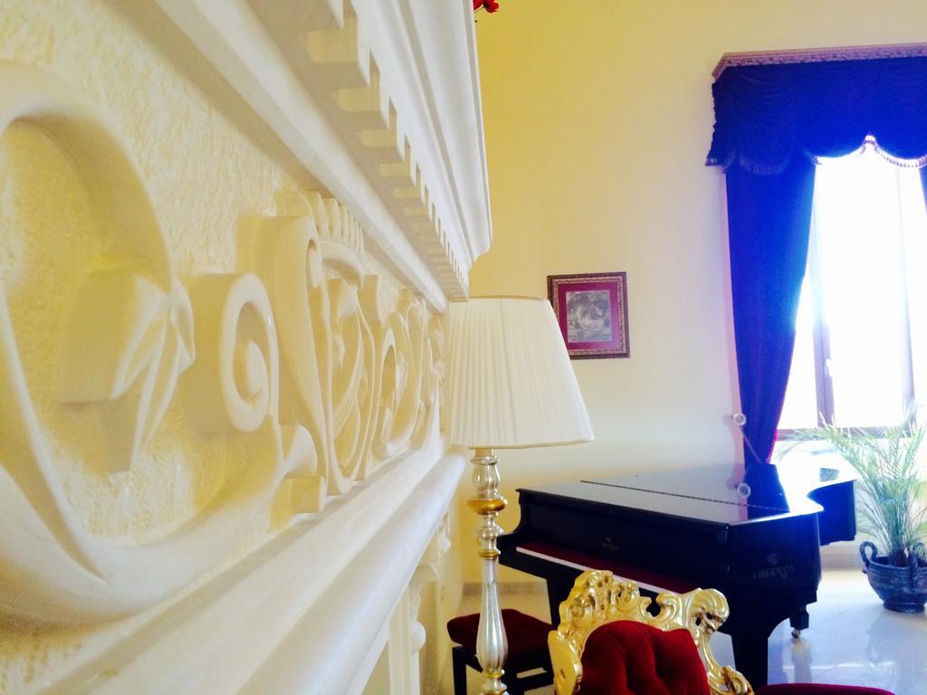 Castello Conti Filo Bed & Breakfast Torre Santa Susanna Bagian luar foto