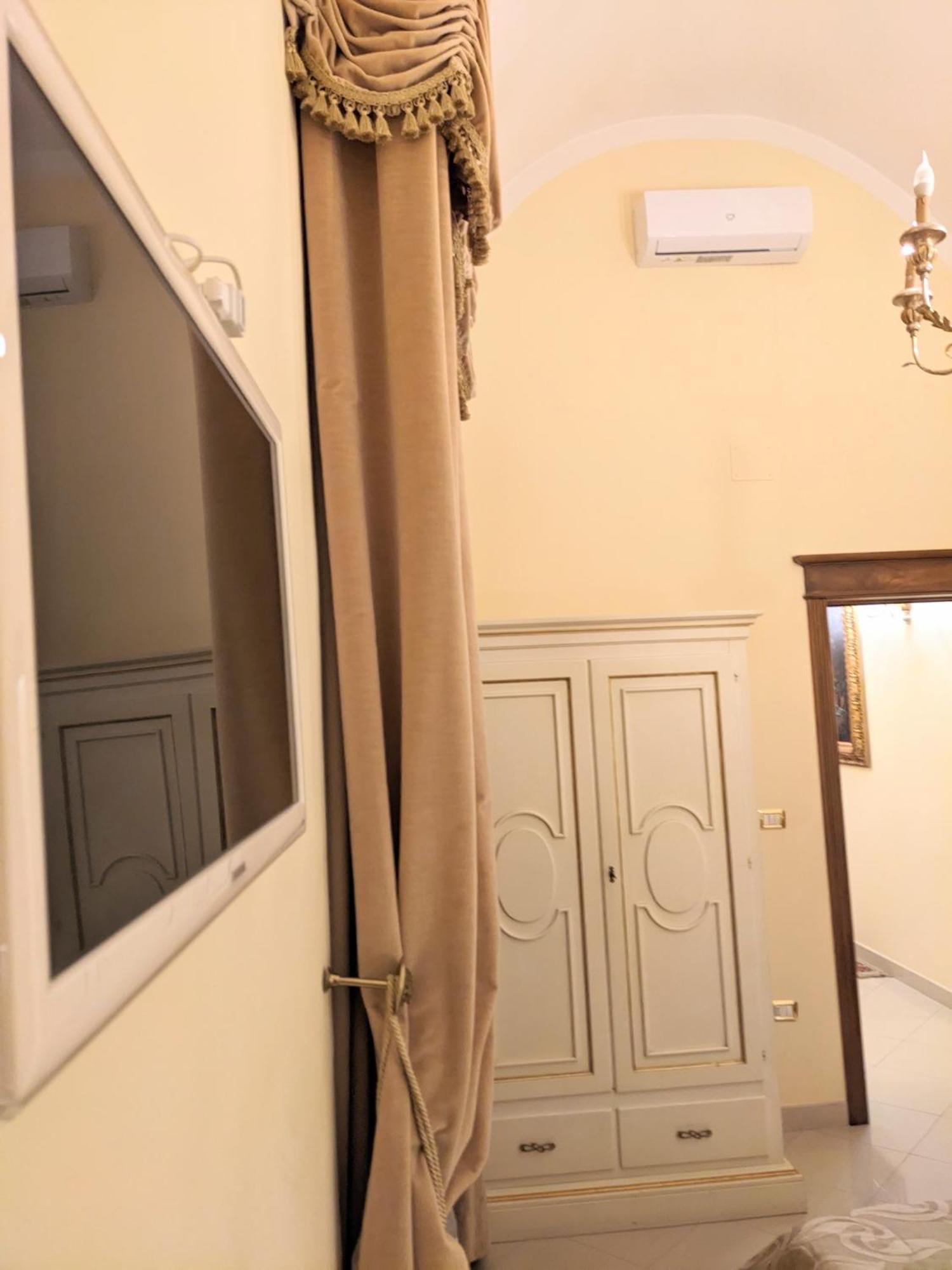Castello Conti Filo Bed & Breakfast Torre Santa Susanna Bagian luar foto