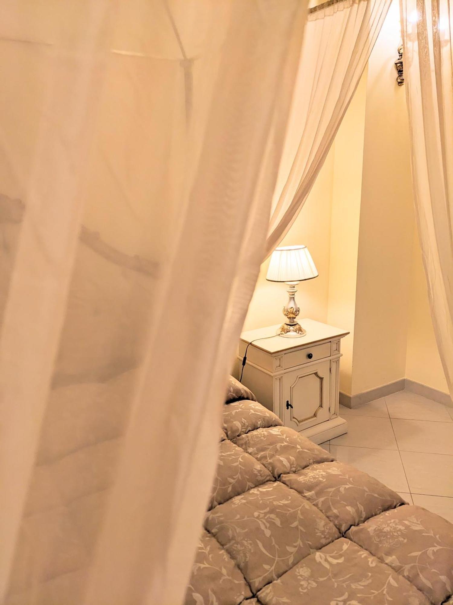 Castello Conti Filo Bed & Breakfast Torre Santa Susanna Bagian luar foto